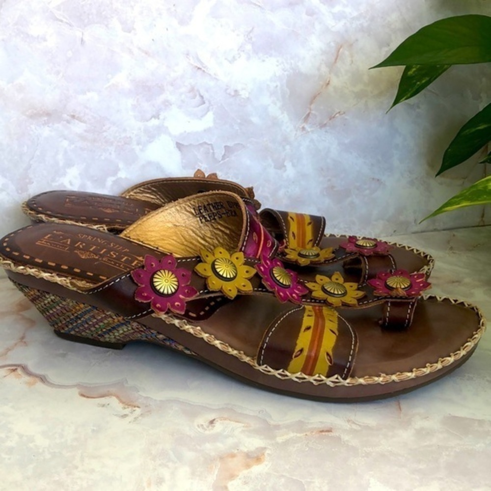 L’Artiste spring step floral sandal leather size 40